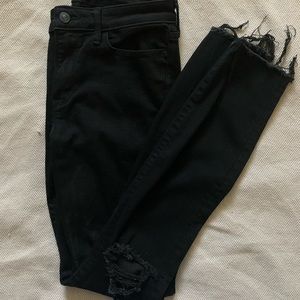 A&F Harper Low Rise Super Skinny black jeans